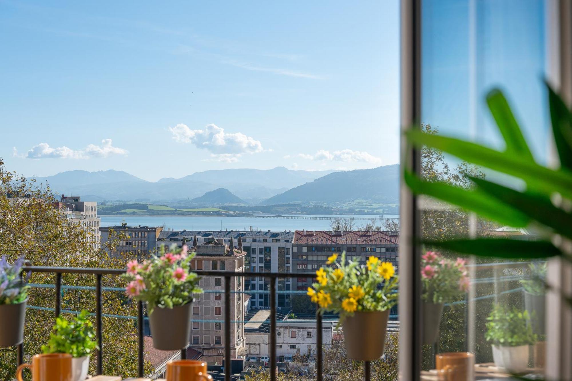 Apartamento En El Corazon De La Ciudad Junto A Las Estaciones Santander Ngoại thất bức ảnh